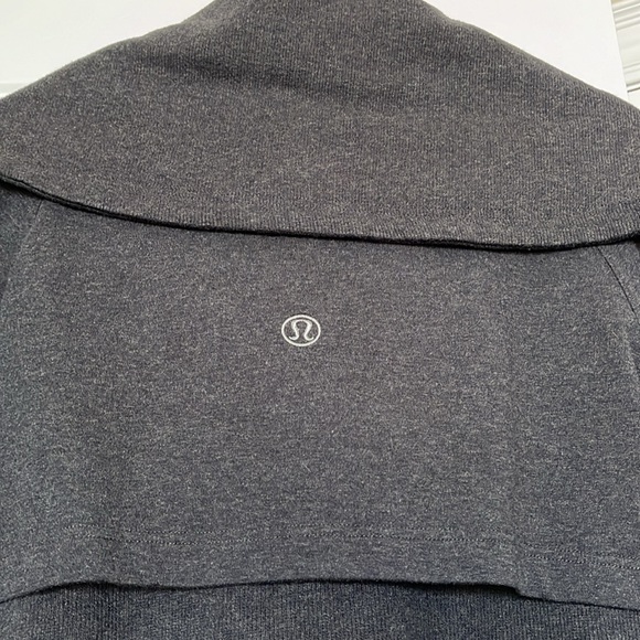 Lululemon Full Zip L/S Jacket, Grey, 6 - Picture 9 of 13